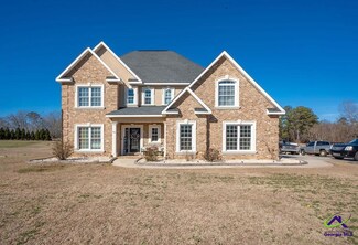 206 Highland Park Dr, Bonaire, GA 31005