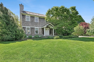 394 Mill Rd, Westhampton, NY 11977