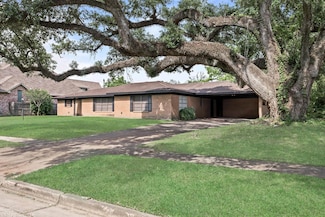 216 W Circuit Dr Unit Calder Terrace, Beaumont, TX 77706