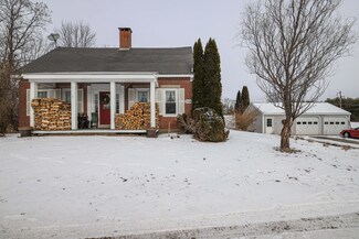 209 River Rd, Hollis Center, ME 04042