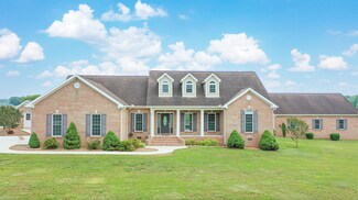 3672 Rutledge Hill Rd, Hillsboro, TN 37342