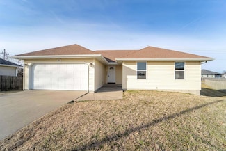 2795 E Moonlight St, Republic, MO 65738