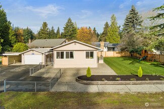 892 NE Riddell Rd, Bremerton, WA 98310