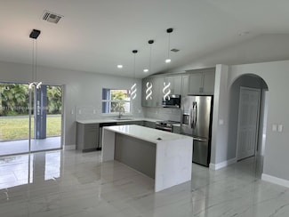 4206 SW 7th Ave, Cape Coral, FL 33914