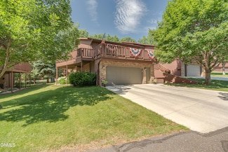 3152 Manitoba Ln, Bismarck, ND 58503