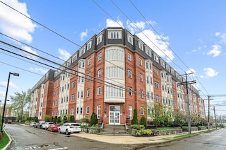 120 Wyllis Ave Unit 102, Everett, MA 02149