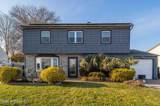825 Chamberlain Ave, Perth Amboy, NJ 08861