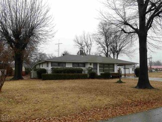 310 Thomas St, Trumann, AR 72472