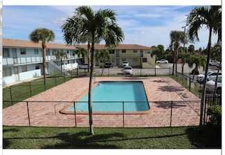 651 NW 42nd Ct Unit 112, Deerfield Beach, FL 33064
