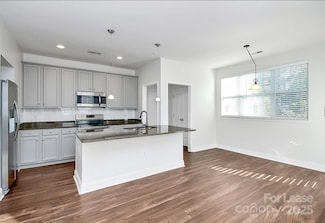 546 Oakland Ave Unit 20, Charlotte, NC 28204