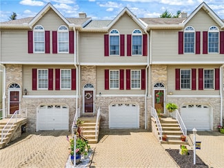 317 Brohios Dr, Monaca, PA 15061