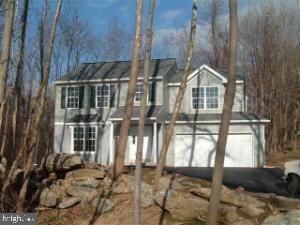 11 Michelle Dr, Lancaster, PA 17603