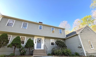 1510 Congress St, Fairfield, CT 06825