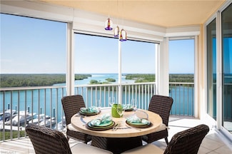 425 Dockside Dr Unit 605, Naples, FL 34110