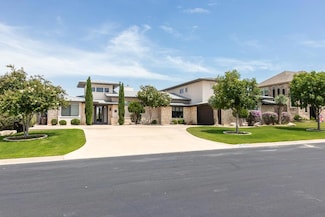 5526 Enclave Ct, San Angelo, TX 76904