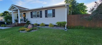 1408 Floral Dr, Utica, NY 13501