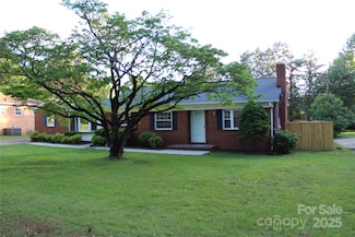 1421 Thompson Ave, Charlotte, NC 28216