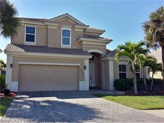 15849 Delaplata Ln, Naples, FL 34110