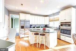 806 Fairfield Estates Ct, Crownsville, MD 21032