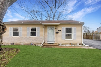 335 Macon Ave, Romeoville, IL 60446