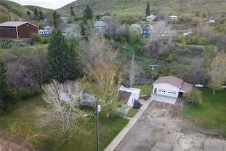 10 Park St, Belt, MT 59412