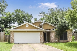 3835 Brookwind Dr, La Porte, TX 77571