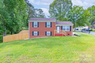 3219 Spring Valley Dr, Gastonia, NC 28052