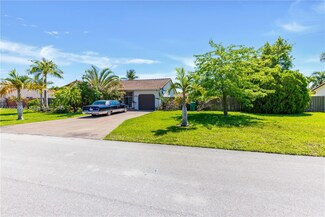 22041 SW 127th Ct, Miami, FL 33170