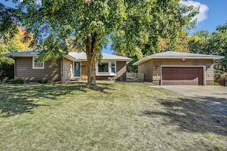 13633 Vincent Ave S, Burnsville, MN 55337