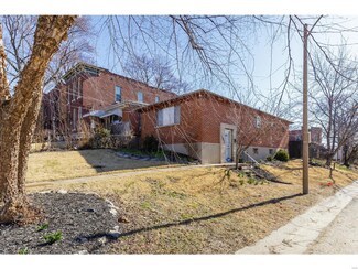 3824 Marine Ave, Saint Louis, MO 63118