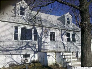 416 Gulden St, Keyport, NJ 07735