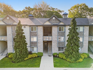 18372 N Ridge Ct Unit 12, Spring Lake, MI 49456