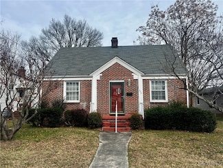 325 Bristol Ave, Colonial Heights, VA 23834