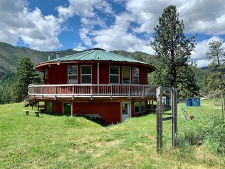 580 Riverbend Rd, Superior, MT 59872