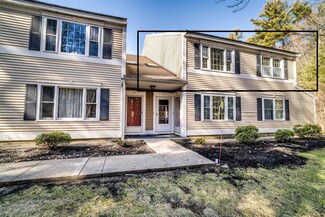 810 Springbrook Cir, Portsmouth, NH 03801