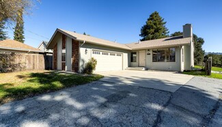 33 Brushwood Ln, Watsonville, CA 95076