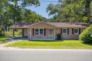 593 W Plant Ave, Homerville, GA 31634