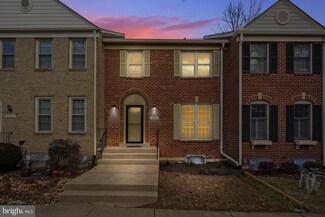 4802 Carriagepark Rd, Fairfax, VA 22032