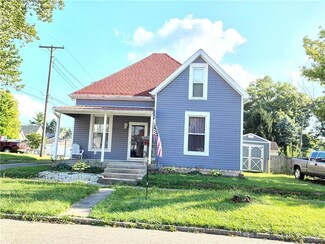 323 W 9th St, Rushville, IN 46173