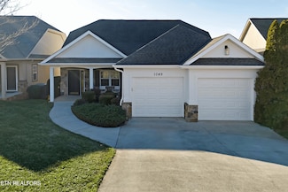 1049 Rarity Bay Pkwy, Vonore, TN 37885