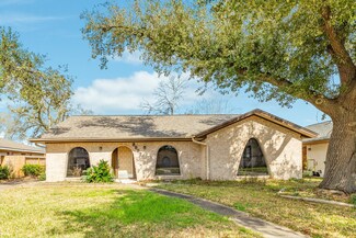 9927 Kirkdale Dr, Houston, TX 77089