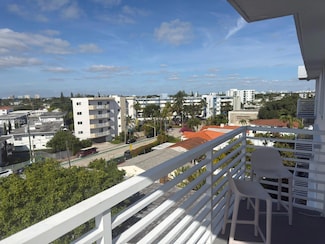 7800 Carlyle Ave Unit 6C, Miami Beach, FL 33141