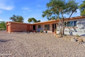6941 E Baker St, Tucson, AZ 85710