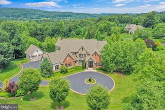 32 Stonehill Dr, Mohnton, PA 19540