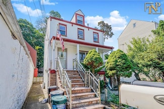 22 Gordon St, Staten Island, NY 10304