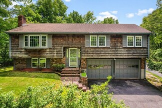 27 Woodland St, Natick, MA 01760
