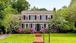 96 Nonantum St, Newton, MA 02458