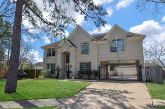 10707 Willow Crossing Ct, Houston, TX 77064