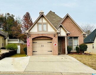 2032 Tudor Ln, Moody, AL 35004
