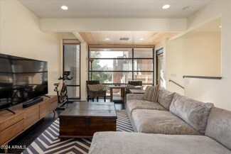 1300 W 5th St Unit 1004, Tempe, AZ 85281